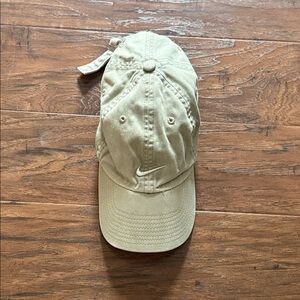 Nike Vintage style Light Beige Strapback Baseball Cap